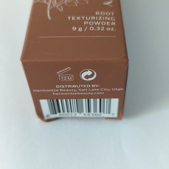 Harmonize Beauty Root Texturing Powder - Picture 5 of 5